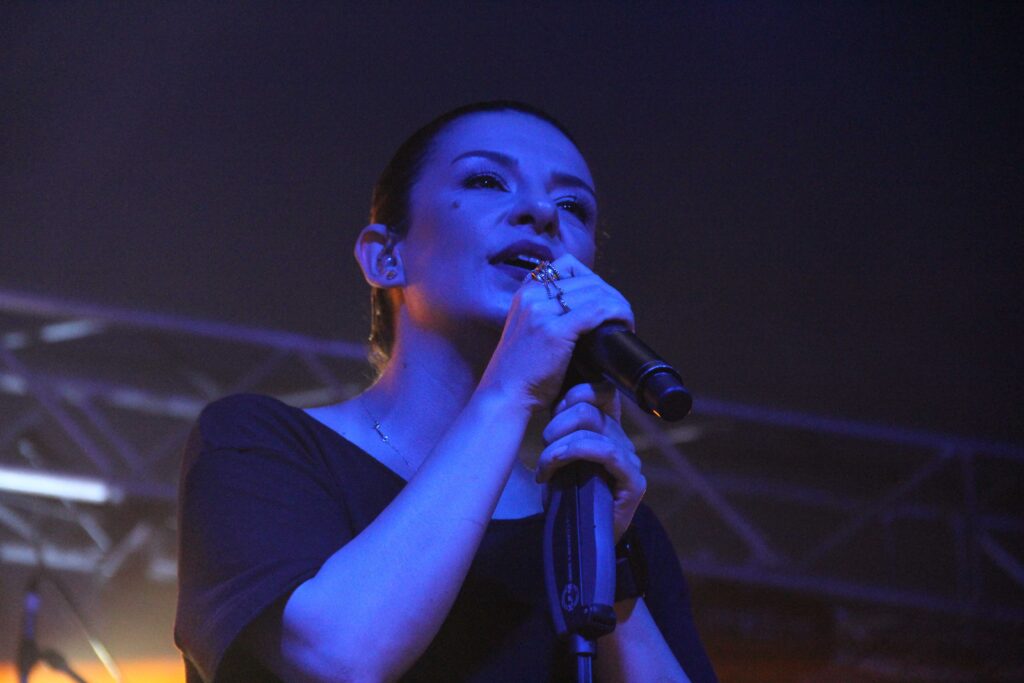 konser10